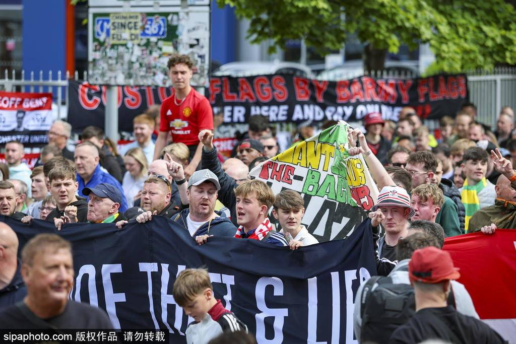 曼联票价飙升至97英镑！球迷怒斥：这是对我们的致命一击