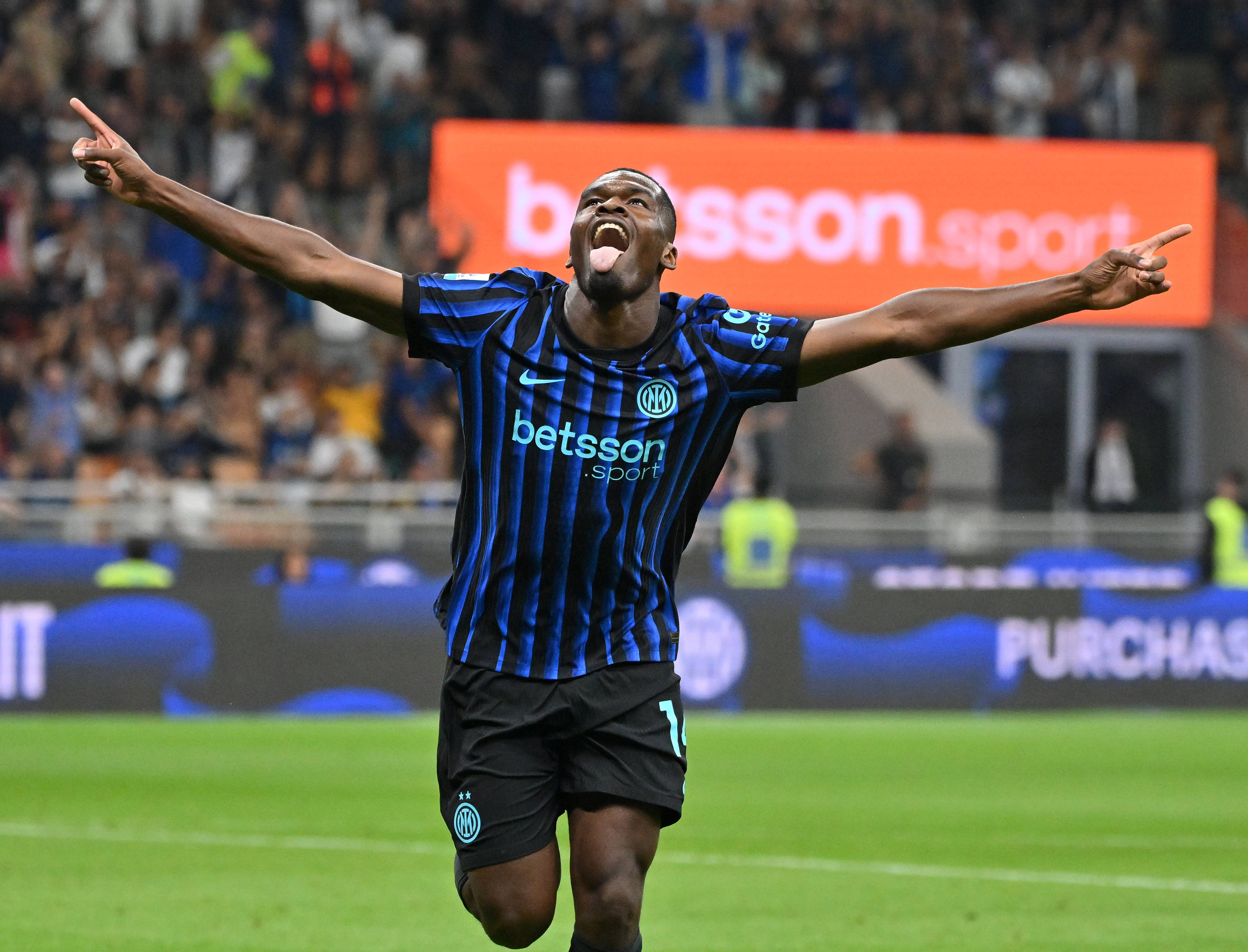 （体育）足球——意甲：国际米兰胜都灵